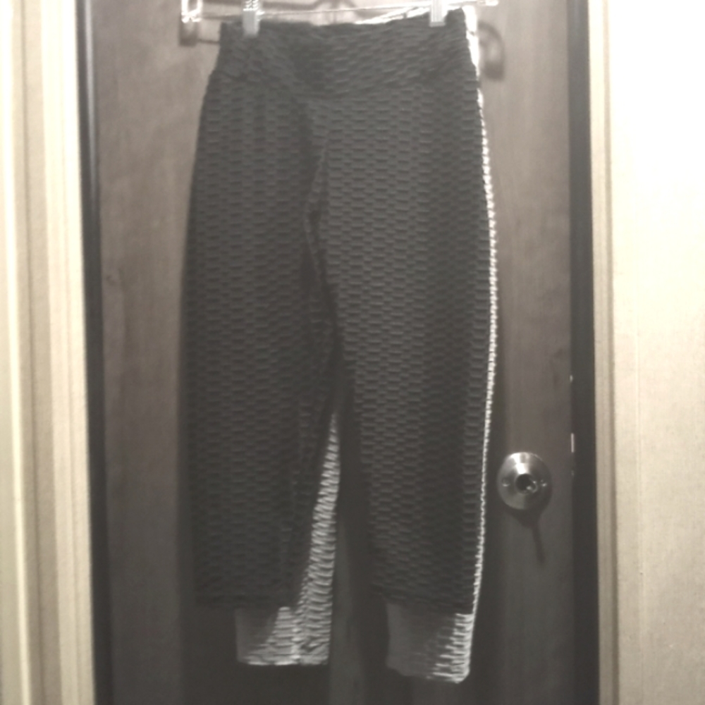Tik Tok Capri Leggings